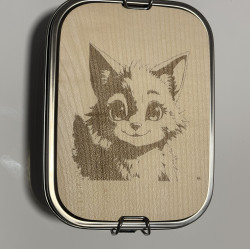 Edelstahllunchbox mit Holzbrett