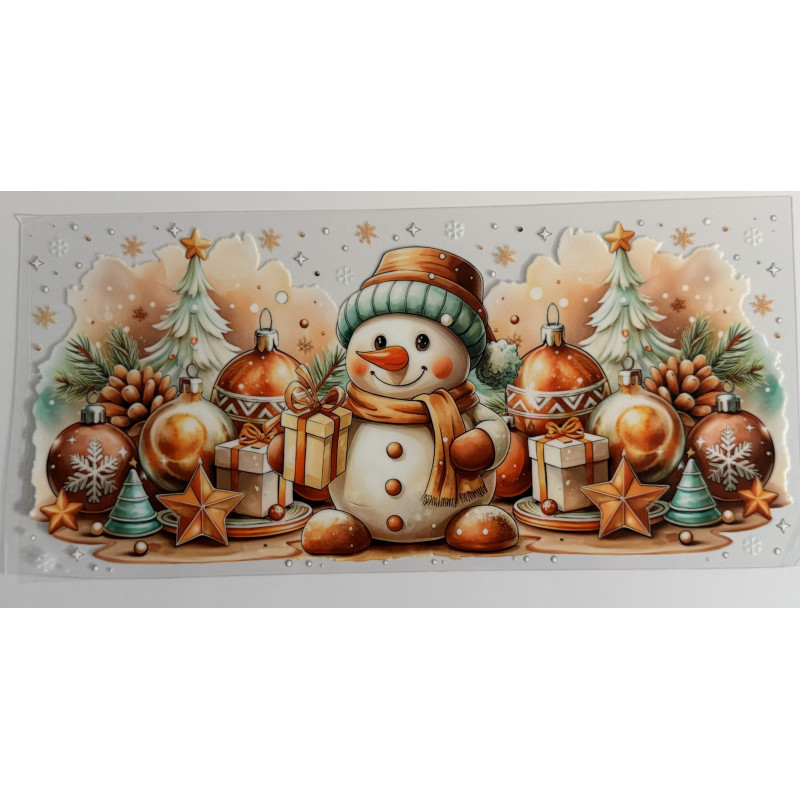 Schneemann mit Geschenken